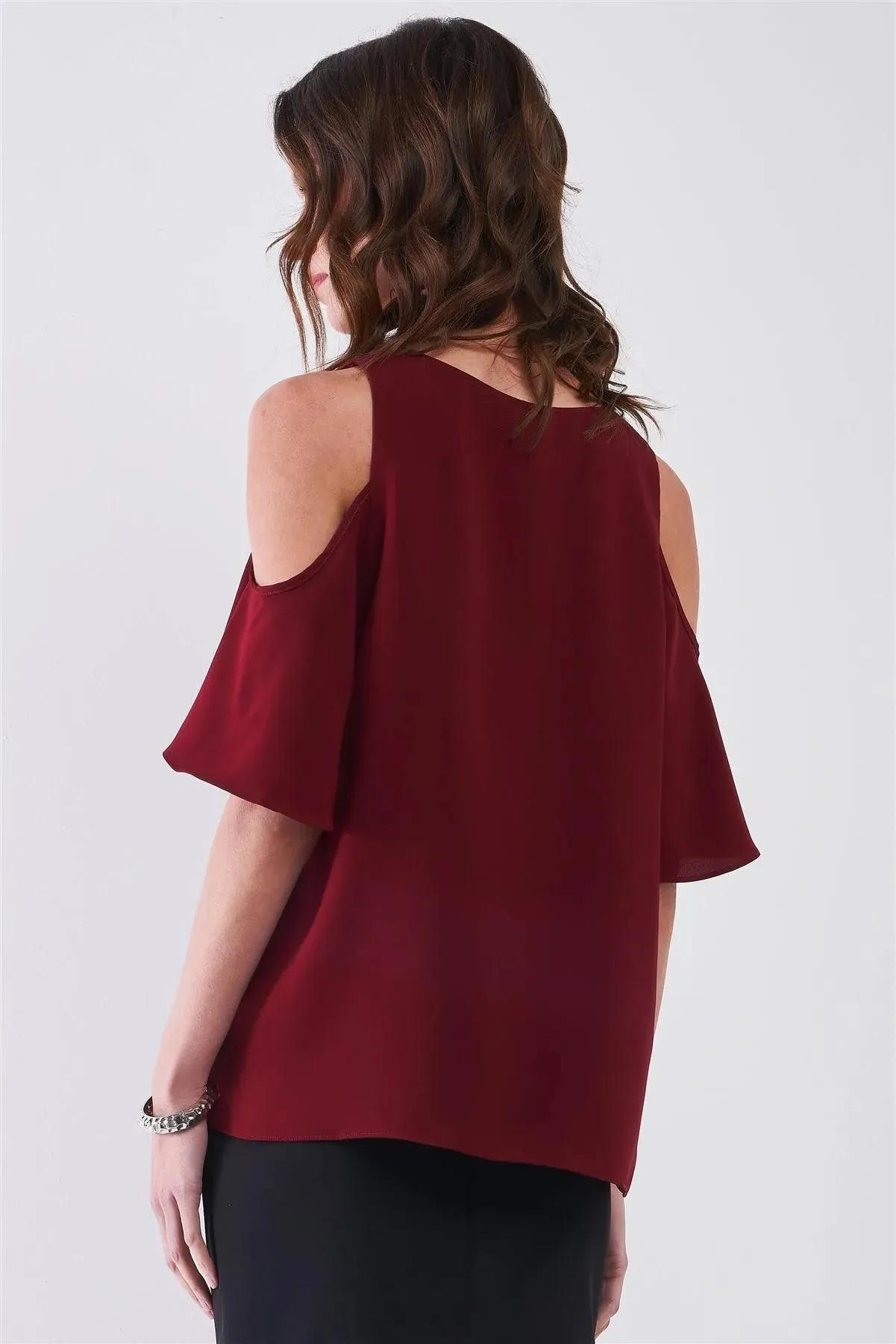 Burgundy V-Neck Cold Shoulder Detail Short Sleeve Relaxed Top /2-3