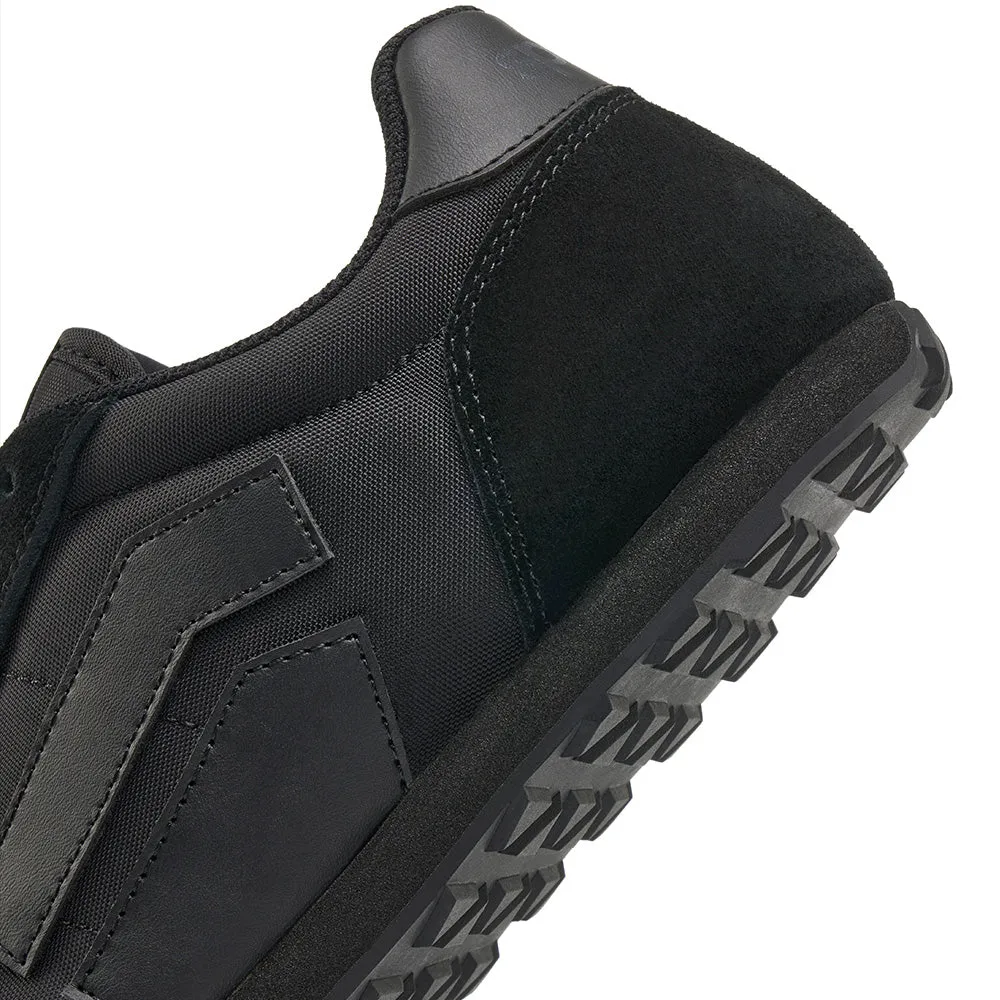 RUNNER V1 Deep Black